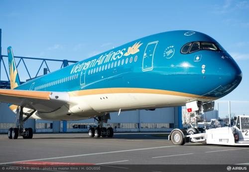 Vietnam Airlines miễn phí vận chuyển hàng hoá cứu trợ miền Trung. Ảnh: Airbus
